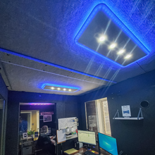 Load image into Gallery viewer, Studio Light